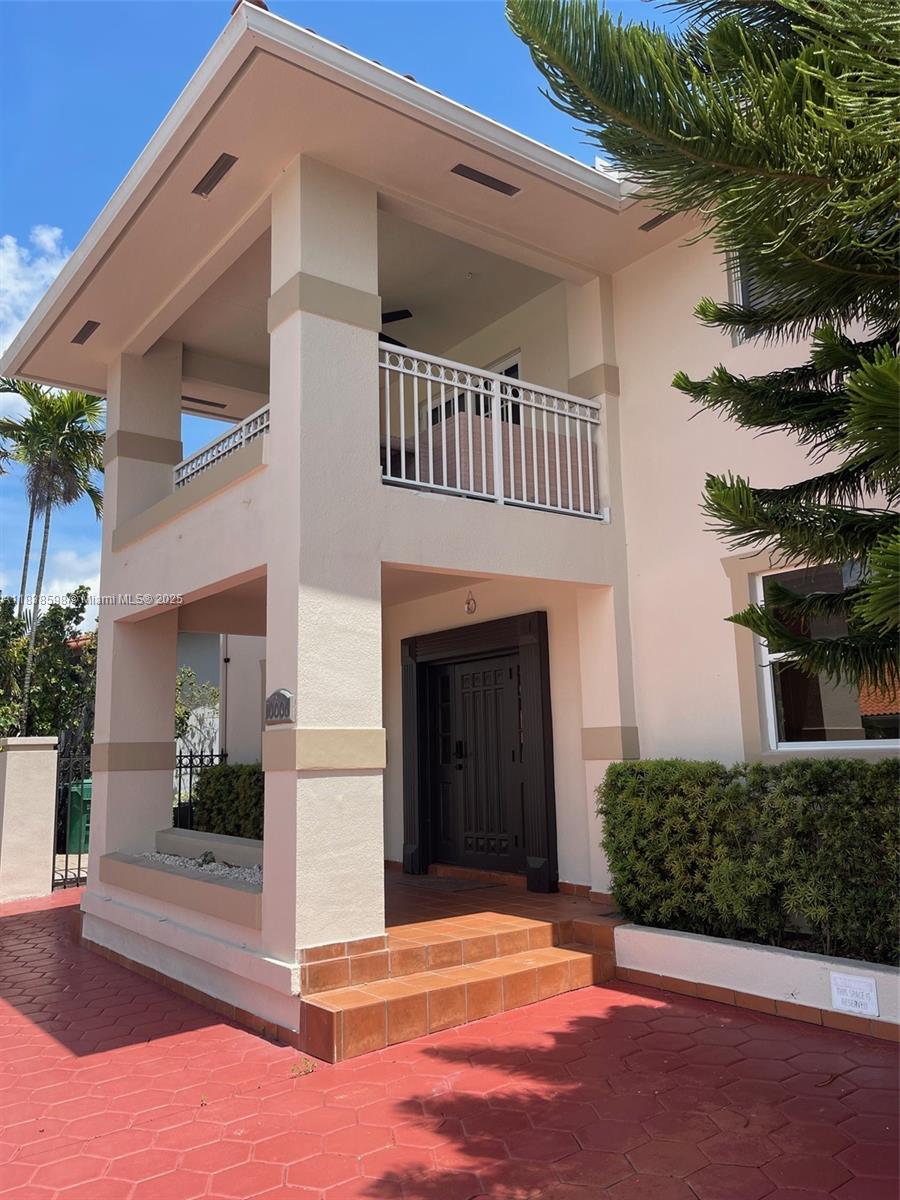 RARE TO FIND FULLY FURNISHED UNIT. INCLUDES: ELECTRICITY WATER GARBAGE INTERNET. ONLY 2 MONTHS MOVE YOU IN. CENTRALLY LOCATED IN THE HEART OF MIAMI. SPACIOUS ROOMS FULLY EQUIPED INCLUDING TVS.SS APPLIANCES.GRANITE COUNTER TOPS. REMODELED BATHROOMS. FRONT PORCH & PRIVATE PATIO/TERRACE. WASHER/DRYER IN UNIT. PETS OK. PARKING IN FRONT= DRIVEWAY. FAST APPROVAL DIRECTLY WITH OWNER. CALL LISTING AGENT TODAY FOR MORE INFORMATION.