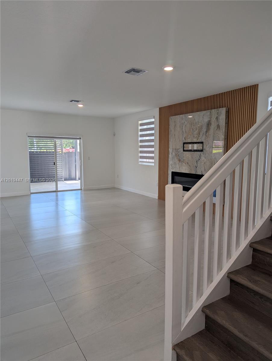 MANGUS SUB SEC 1 - Residential Lease