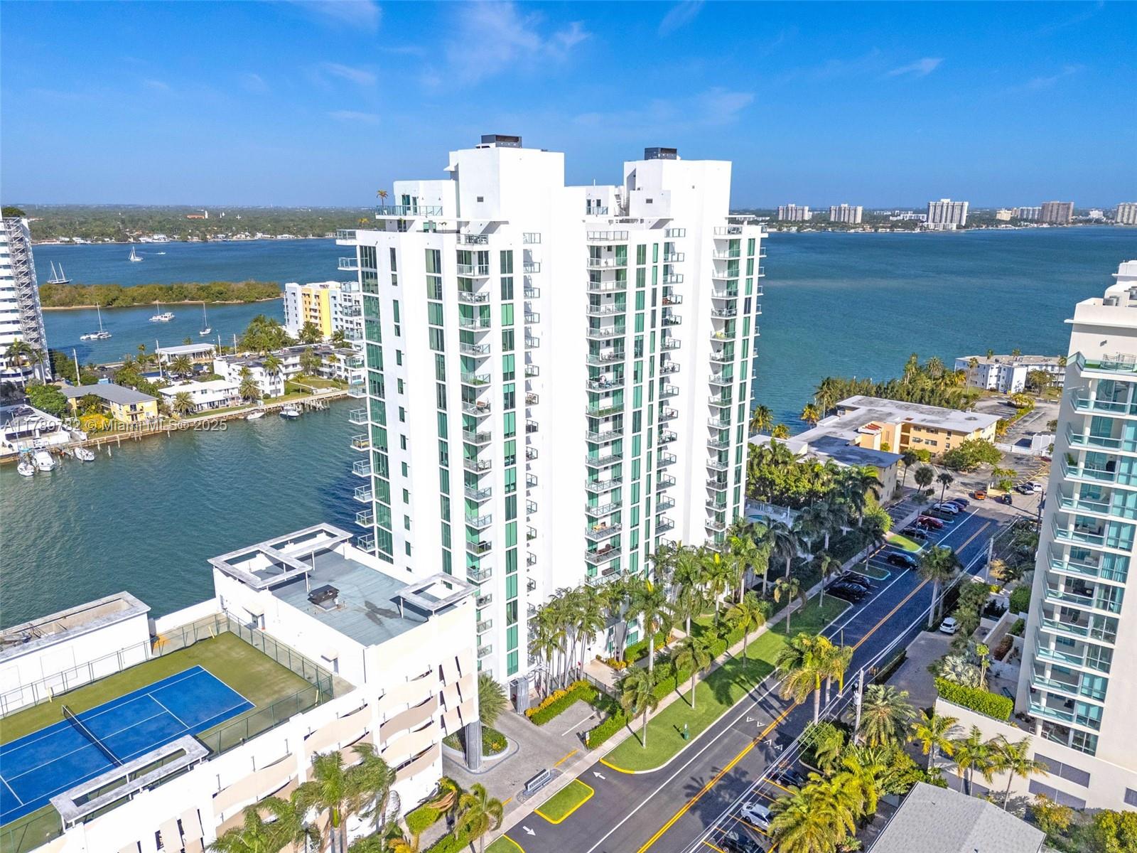 7928 East Dr 708