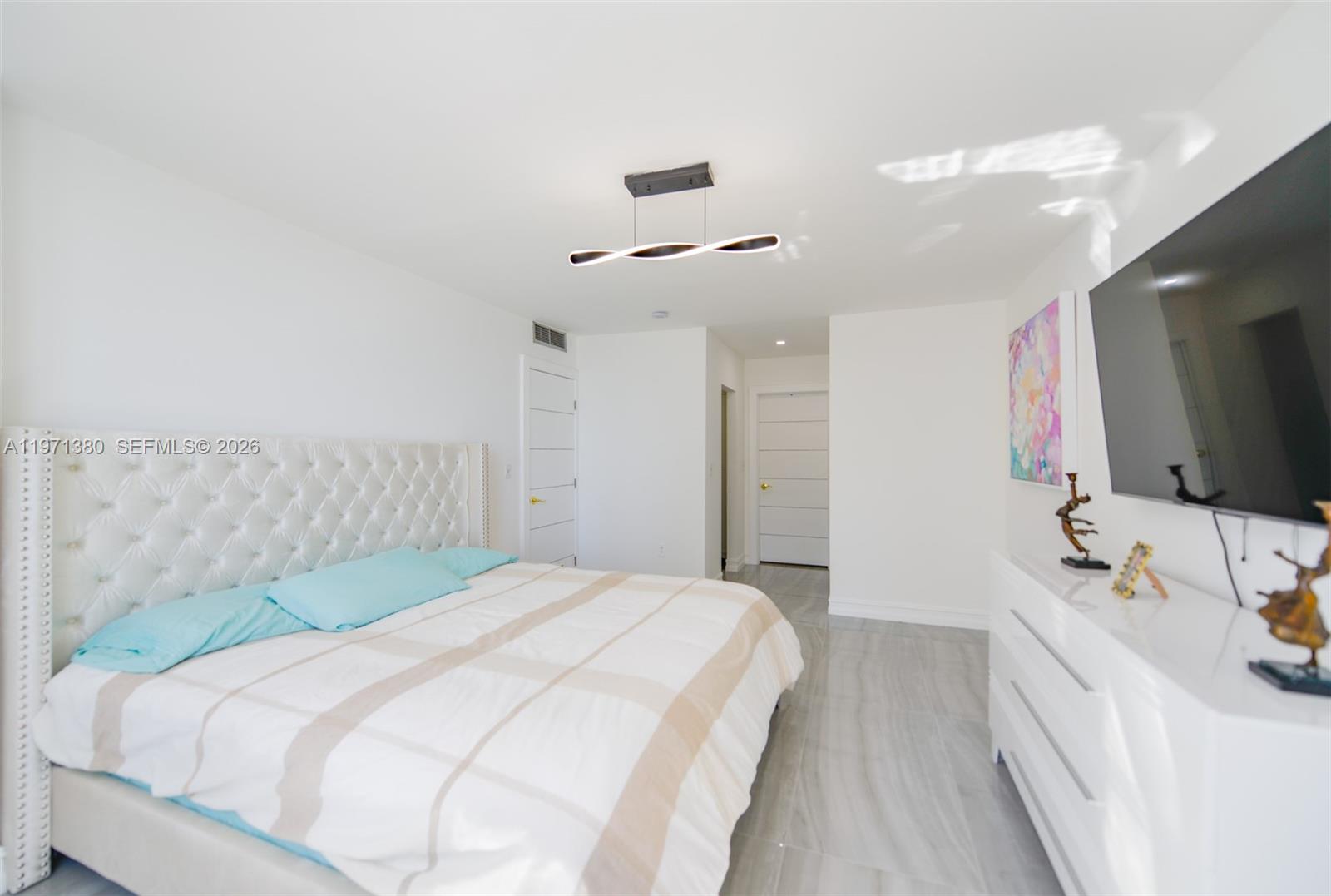 HEMISPHERES CONDO - Residential