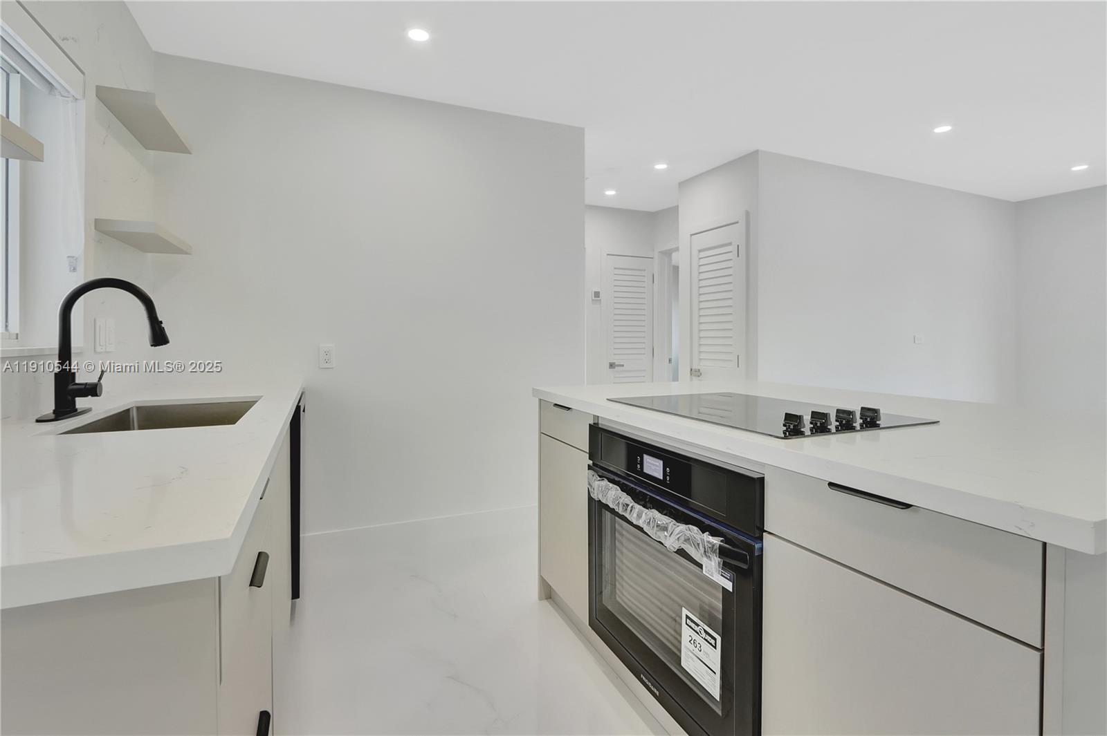 S CORAL HOMES SEC 3 - Residential