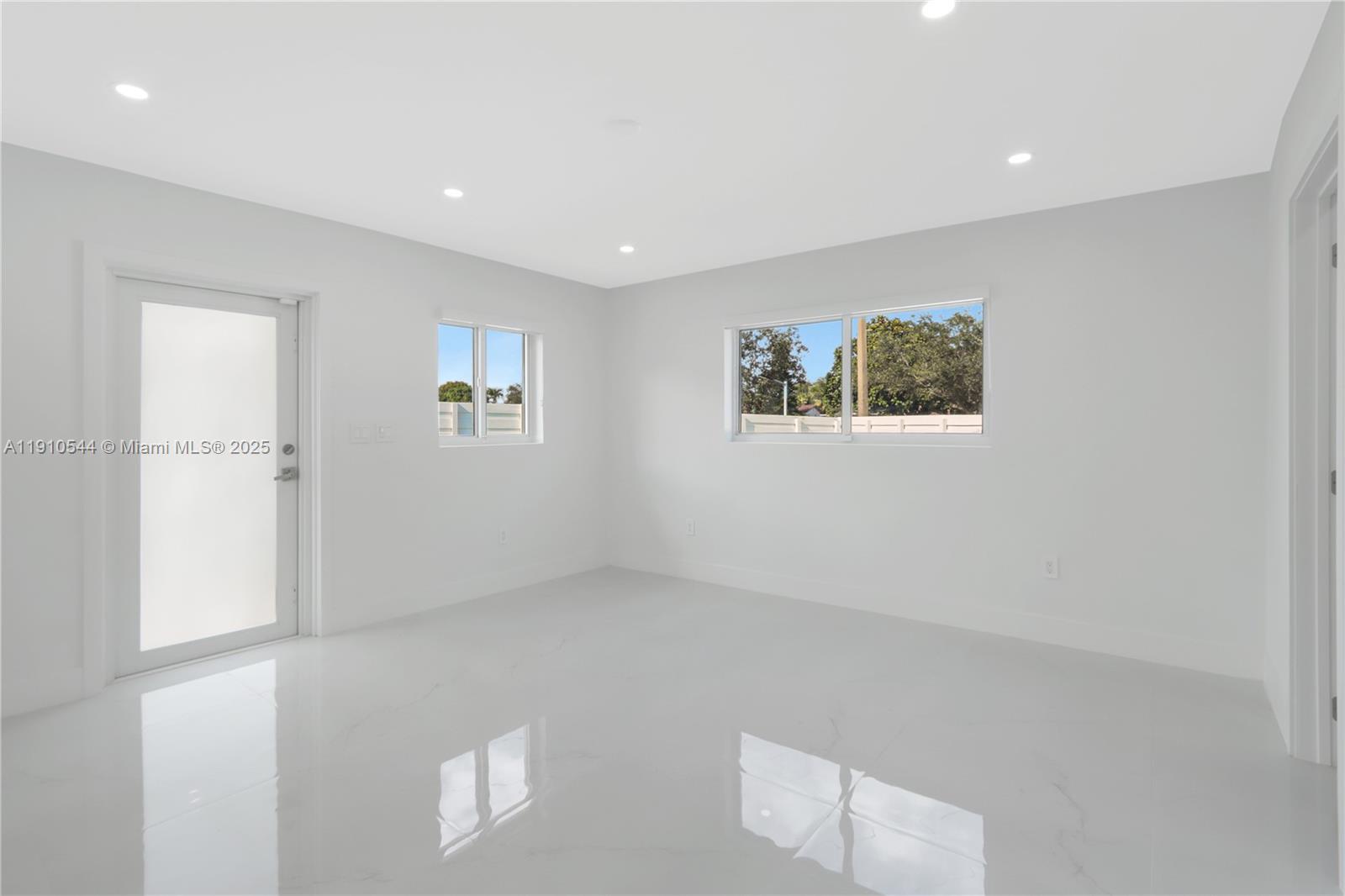 S CORAL HOMES SEC 3 - Residential