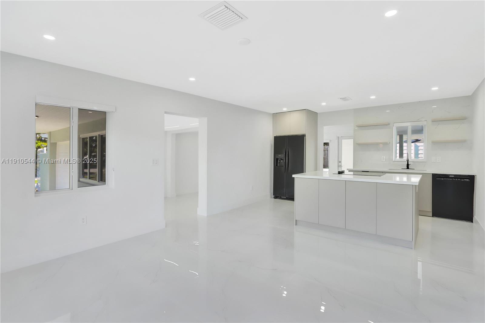 S CORAL HOMES SEC 3 - Residential