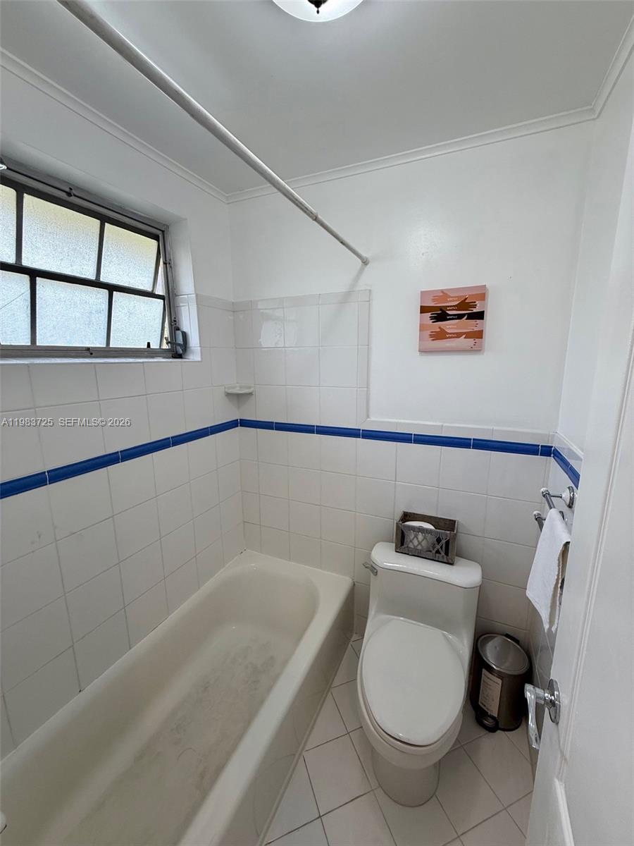 335 NAVARRE CONDO - Residential Lease