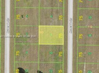 Prime Vacant Lot in Rotonda Meadows – 38 Avocado Rd, Placida
Discover the perfect canvas to build your Southwest Florida dream home! This ±0.17-acre parcel in the deed-restricted Rotonda Meadows community offers:
A level, rectangular lot measuring approximately 7,405?sq?ft, oriented east—as typical for the street
Homes.com
Public water and sewer available at the street—saving you from costly well or septic installation .
Situated in a peaceful, lightly developed neighborhood, with nearby new construction and just a short drive from the Gulf Coast beaches .