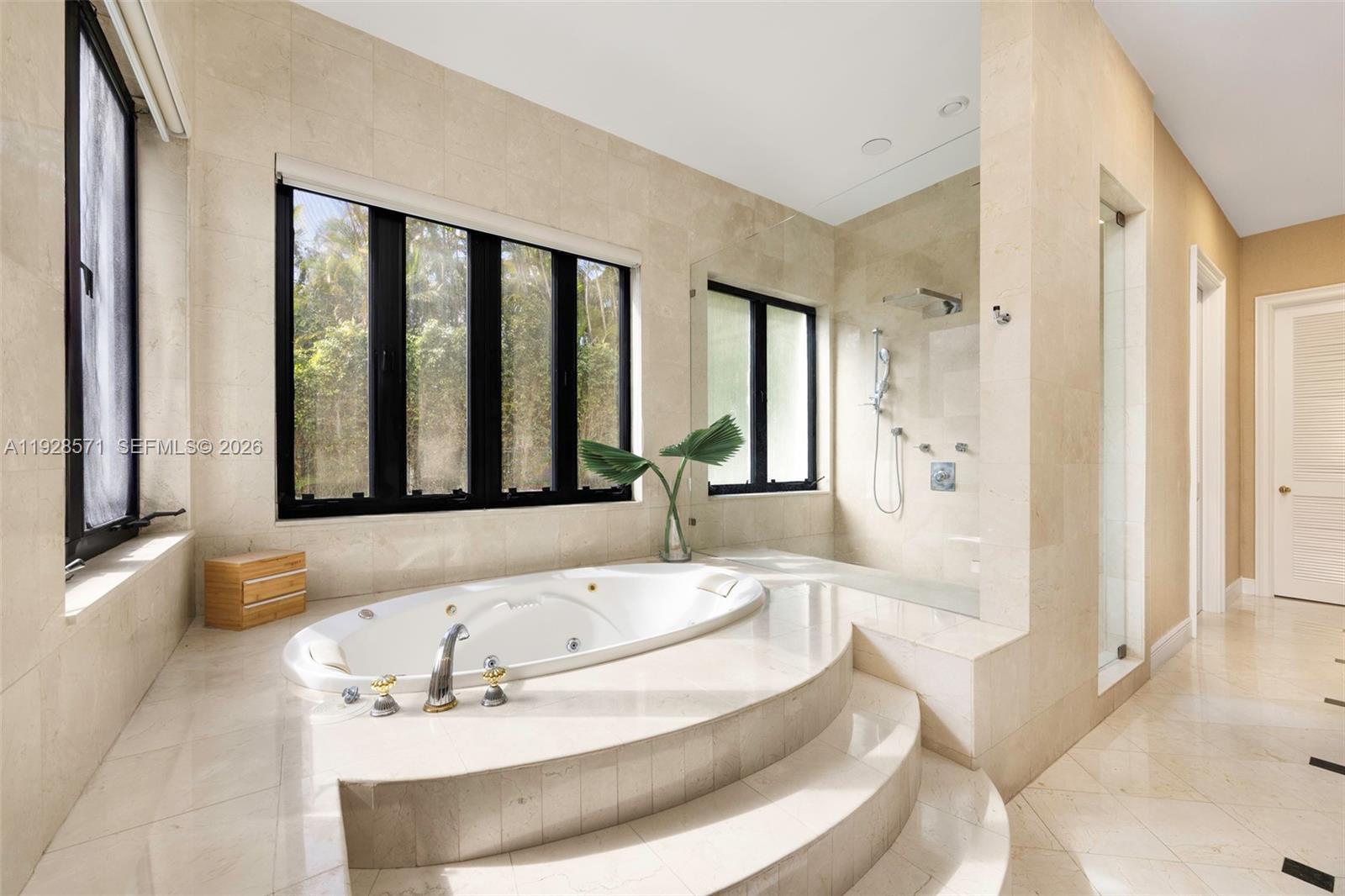 MELNOR ESTATES - Residential