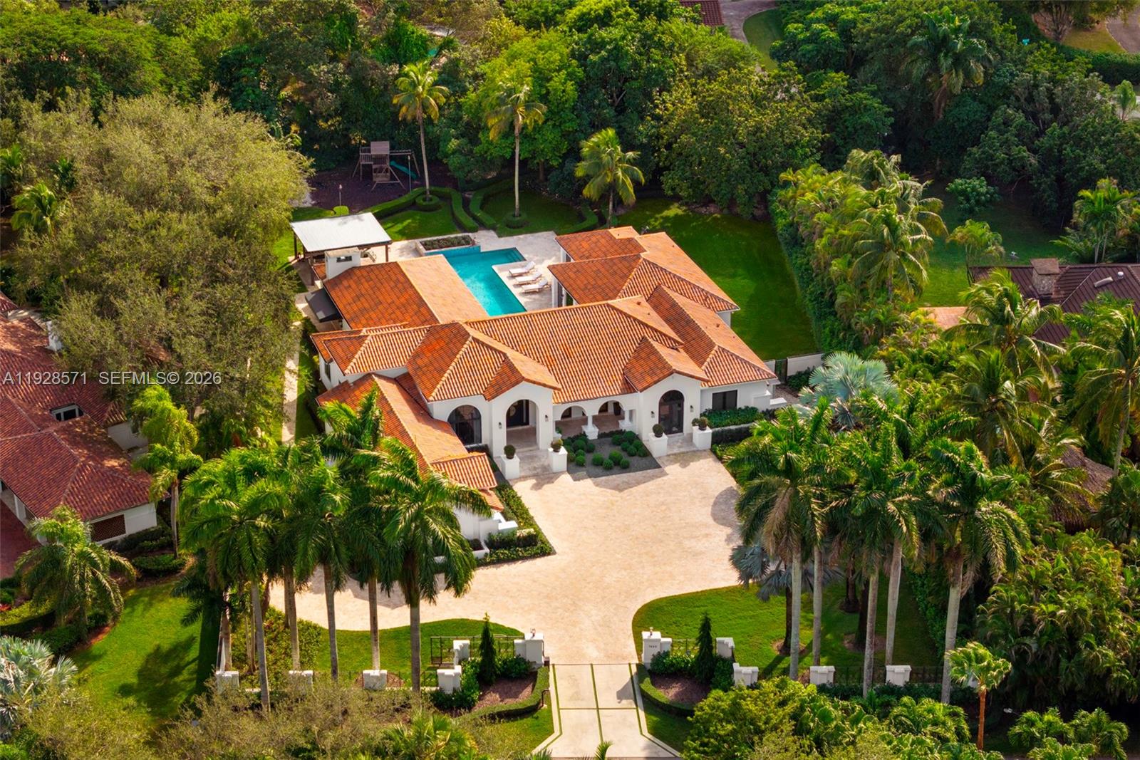 MELNOR ESTATES - Residential