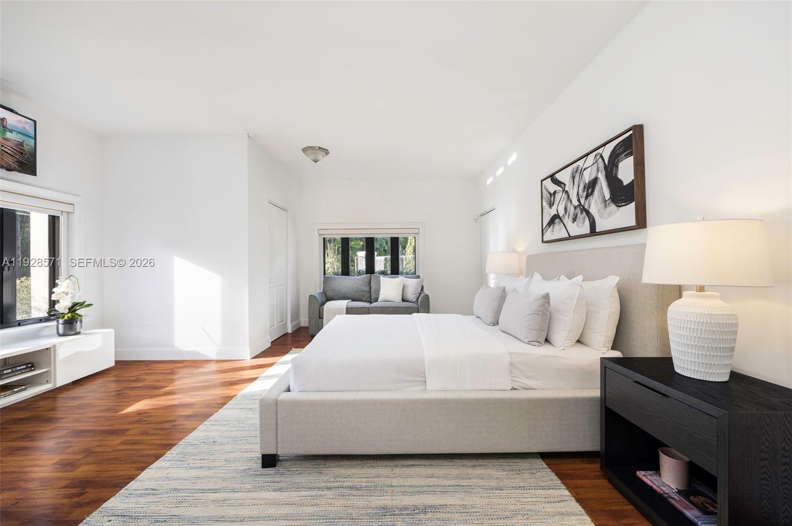 MELNOR ESTATES - Residential