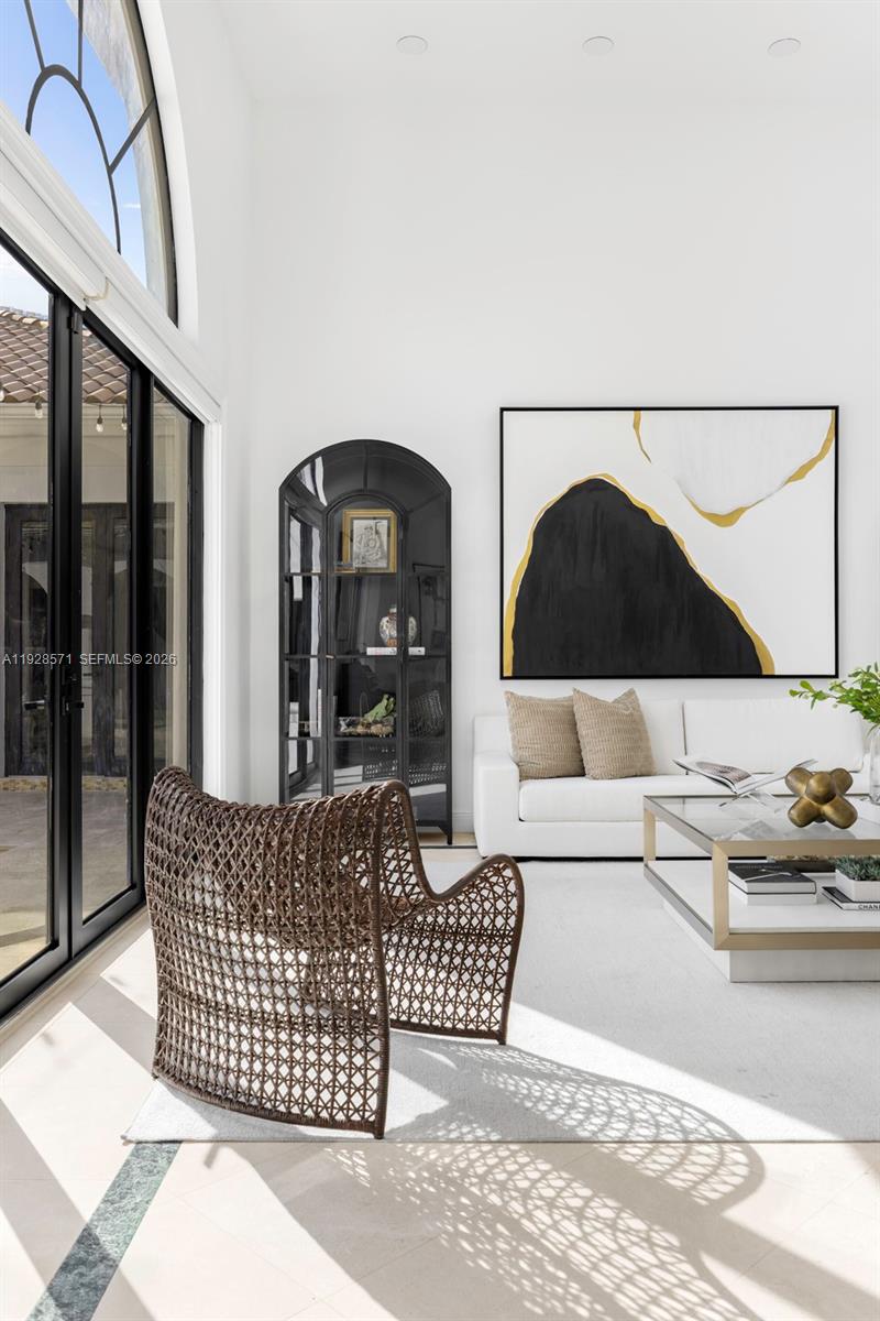 MELNOR ESTATES - Residential