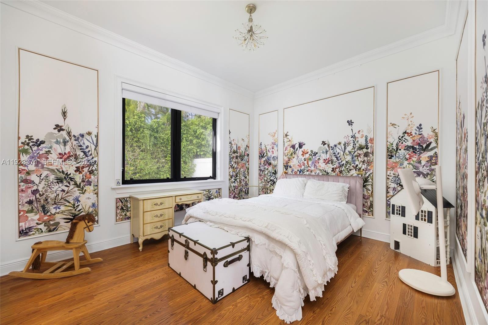 MELNOR ESTATES - Residential