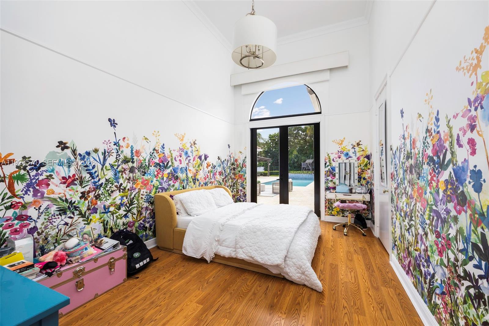 MELNOR ESTATES - Residential