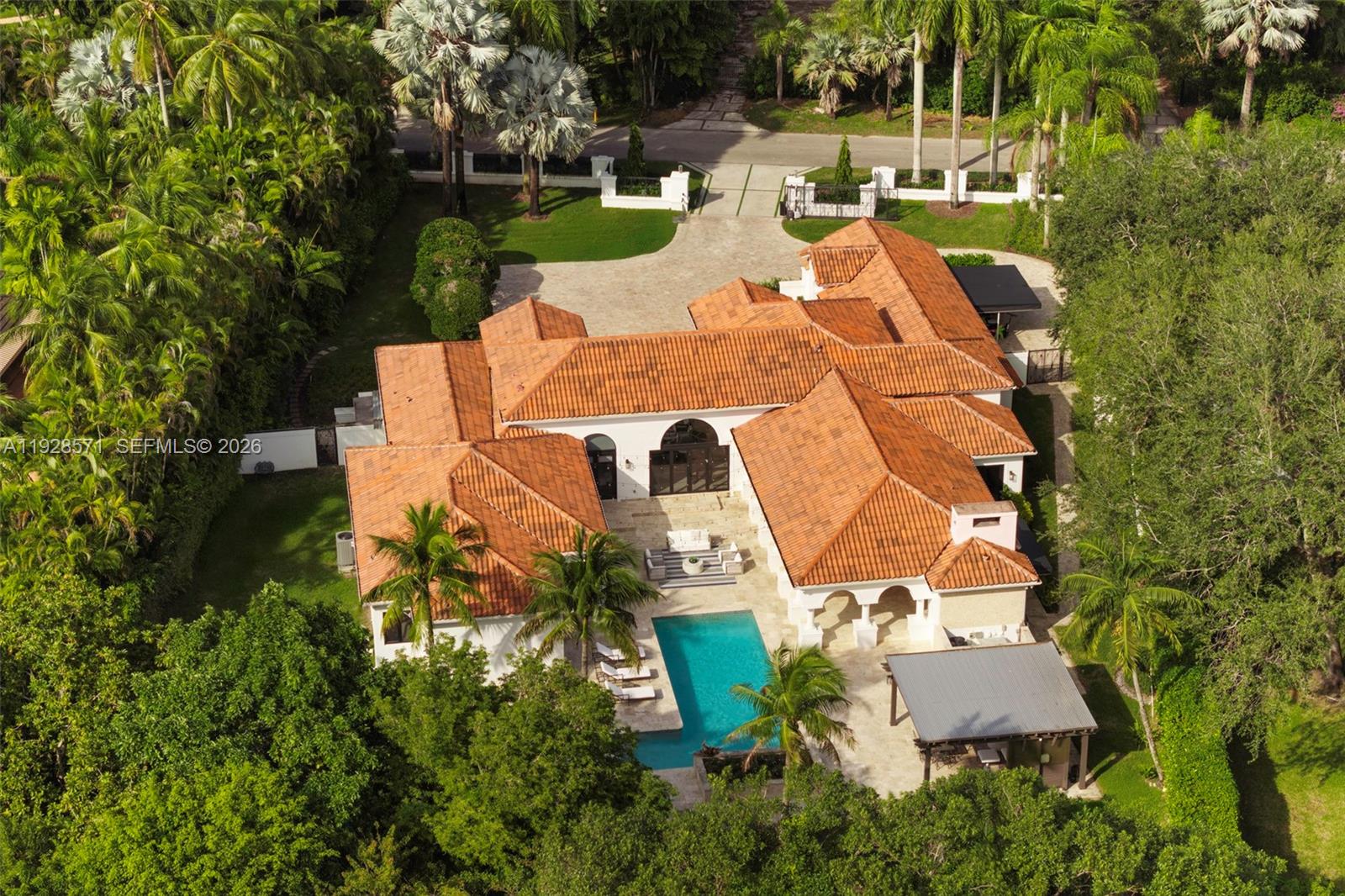 MELNOR ESTATES - Residential