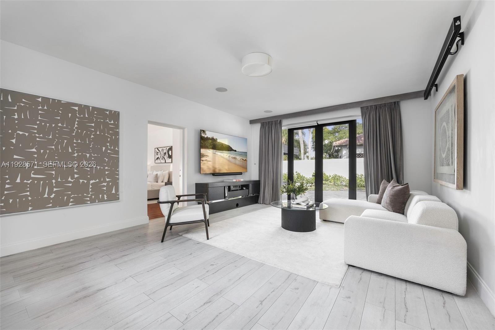 MELNOR ESTATES - Residential