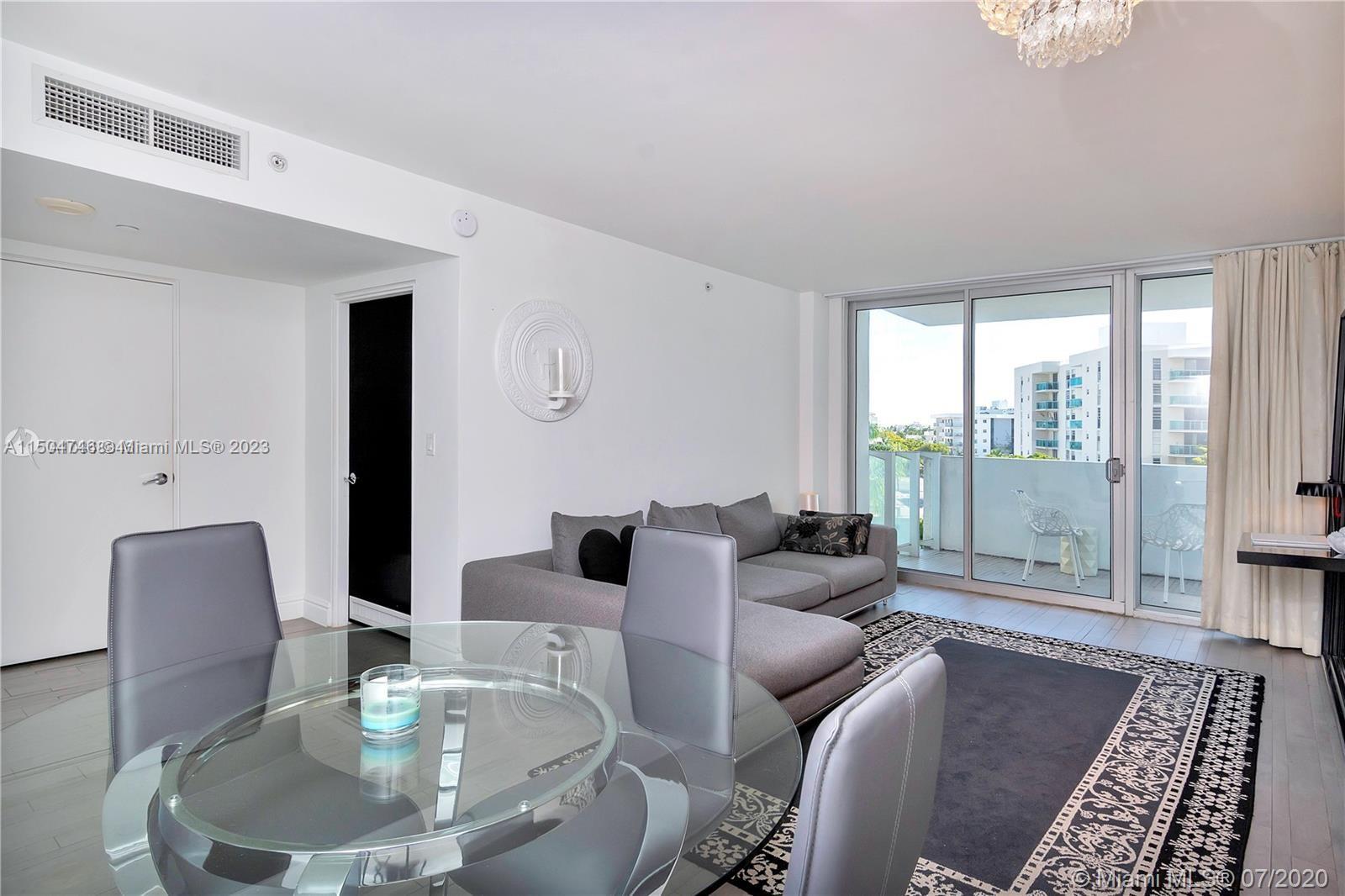 1100 West Ave 1427