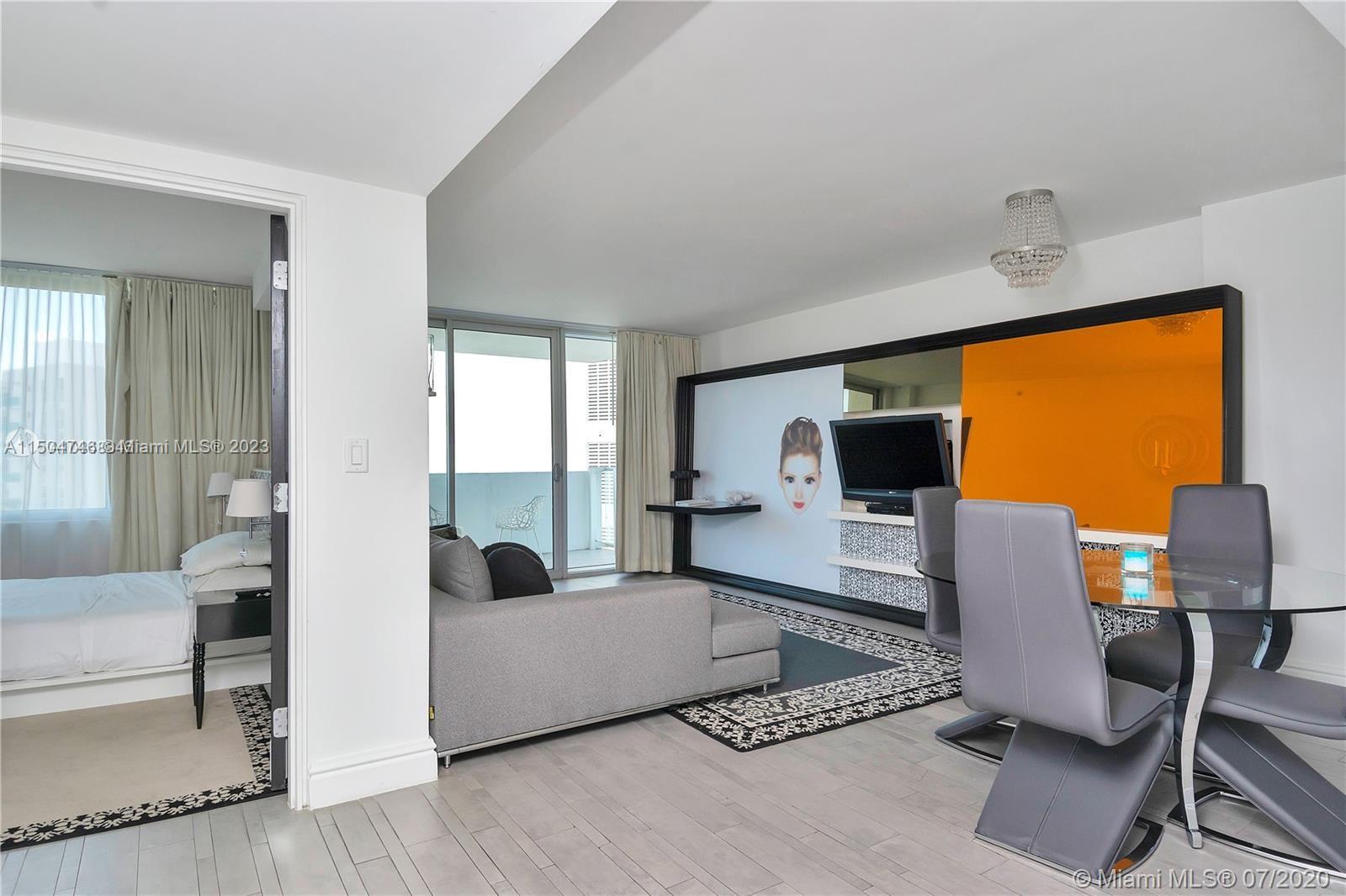 1100 West Ave 1427