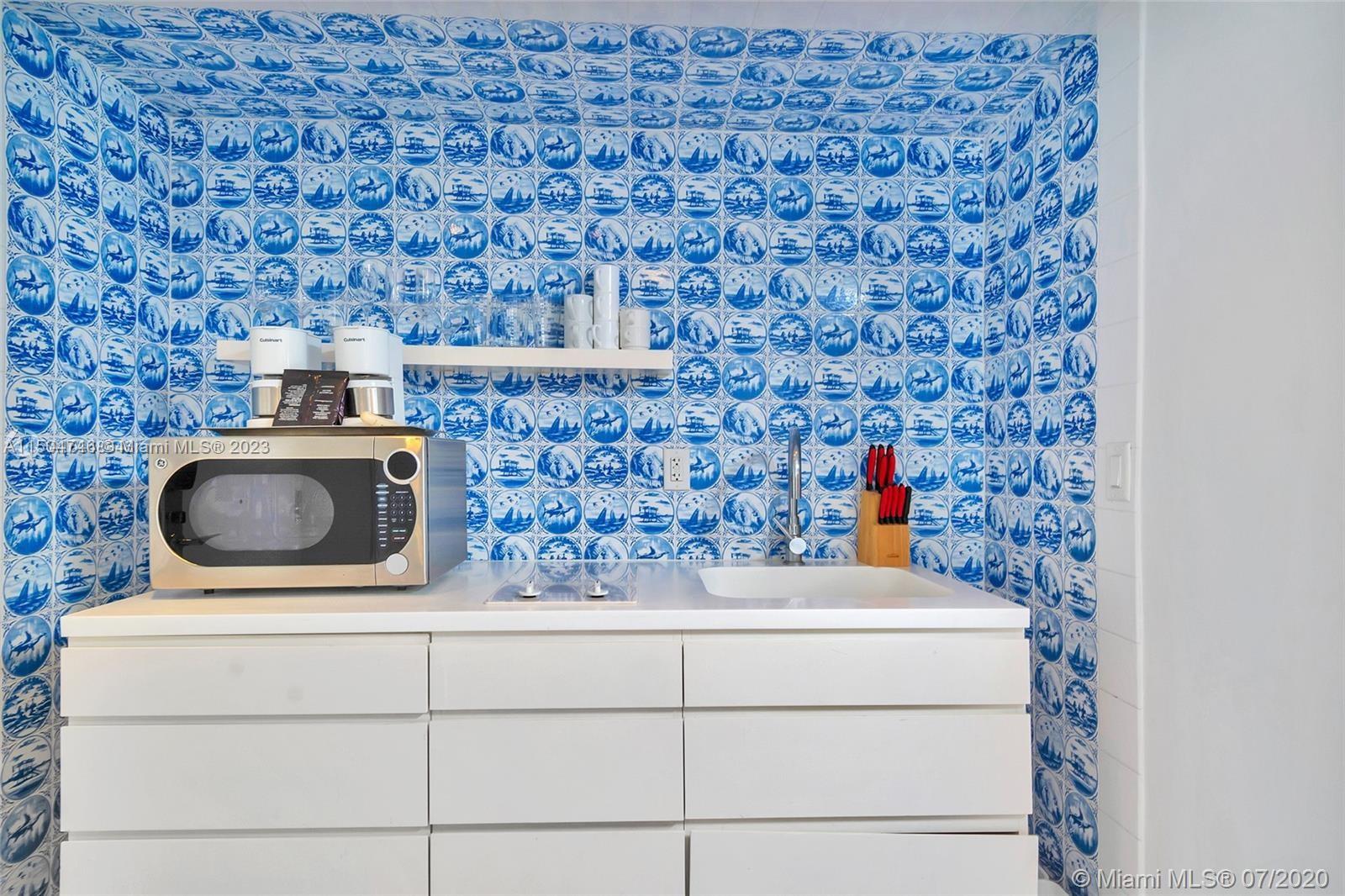 1100 WEST CONDO - Residential Lease