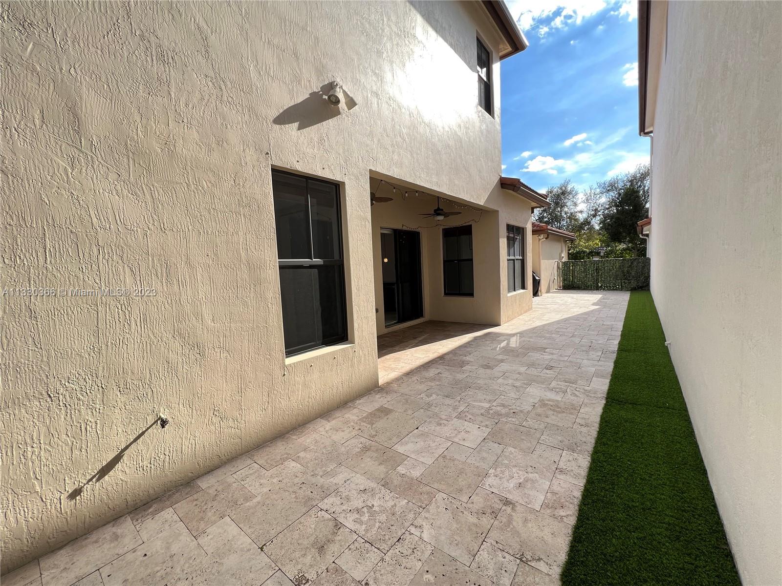 MONTERRA PLAT - Residential Lease