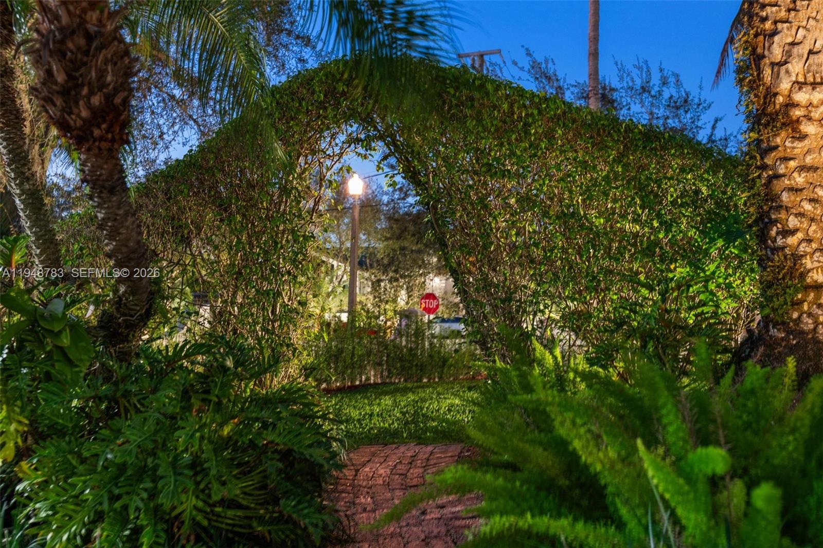 HAMMOCK OAKS HARBOR SEC 3 - Residential