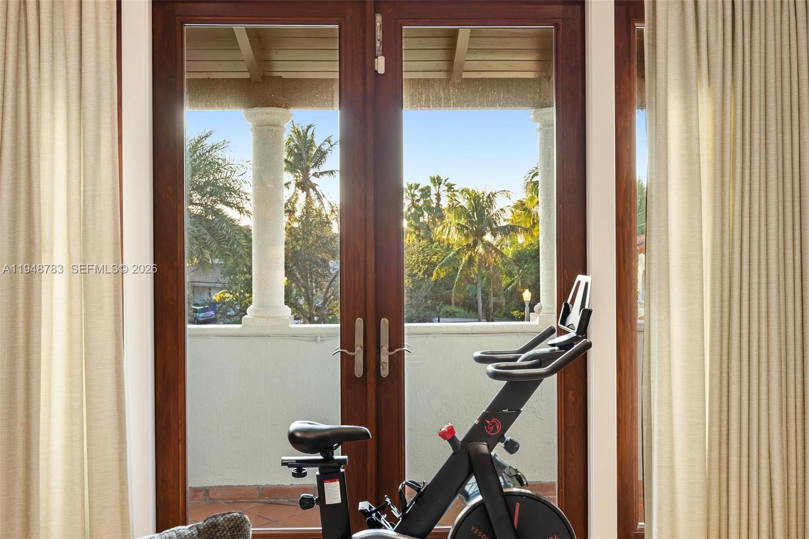 HAMMOCK OAKS HARBOR SEC 3 - Residential