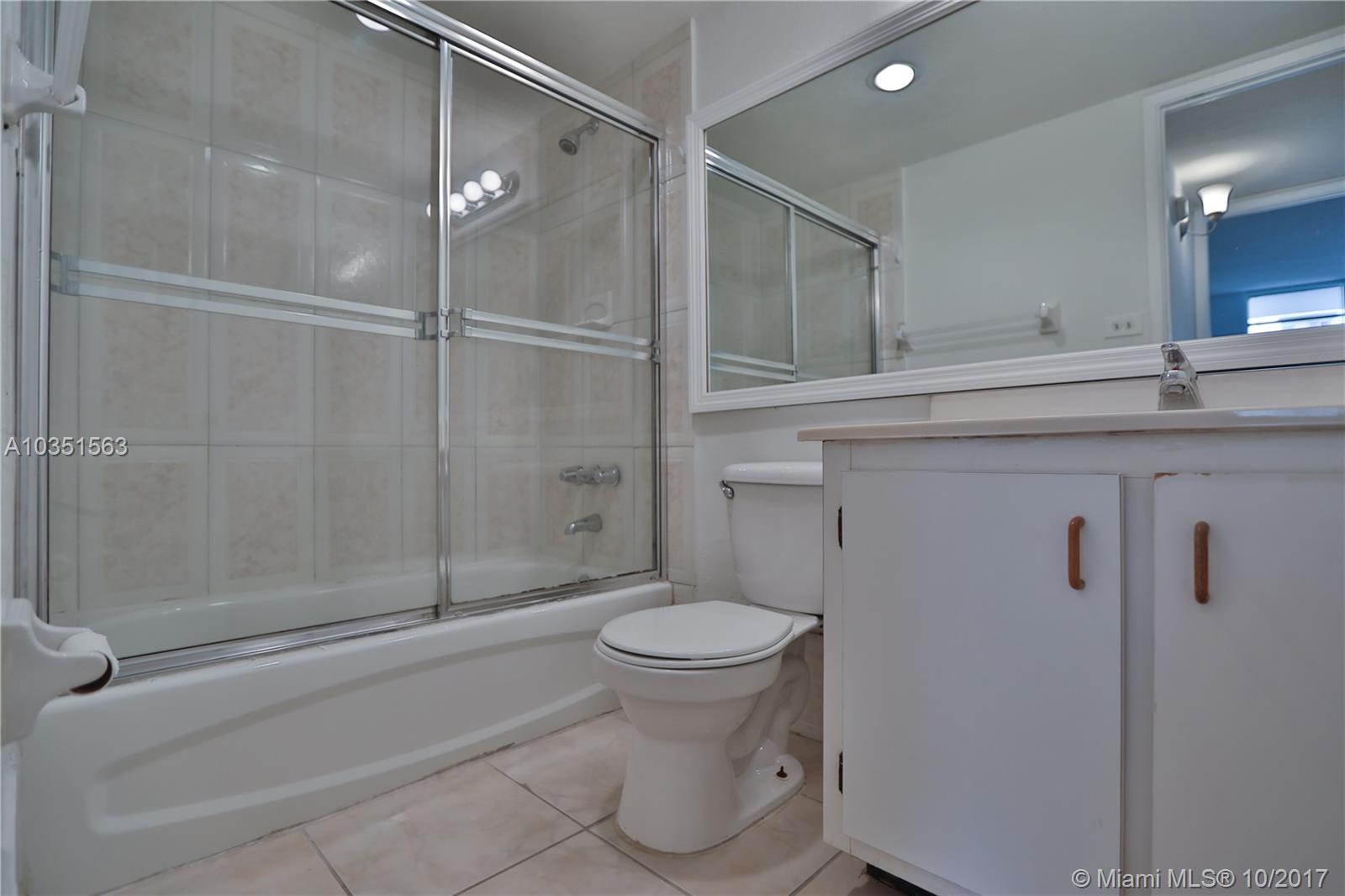 YOLANDA VILLAS CONDO - Residential Lease