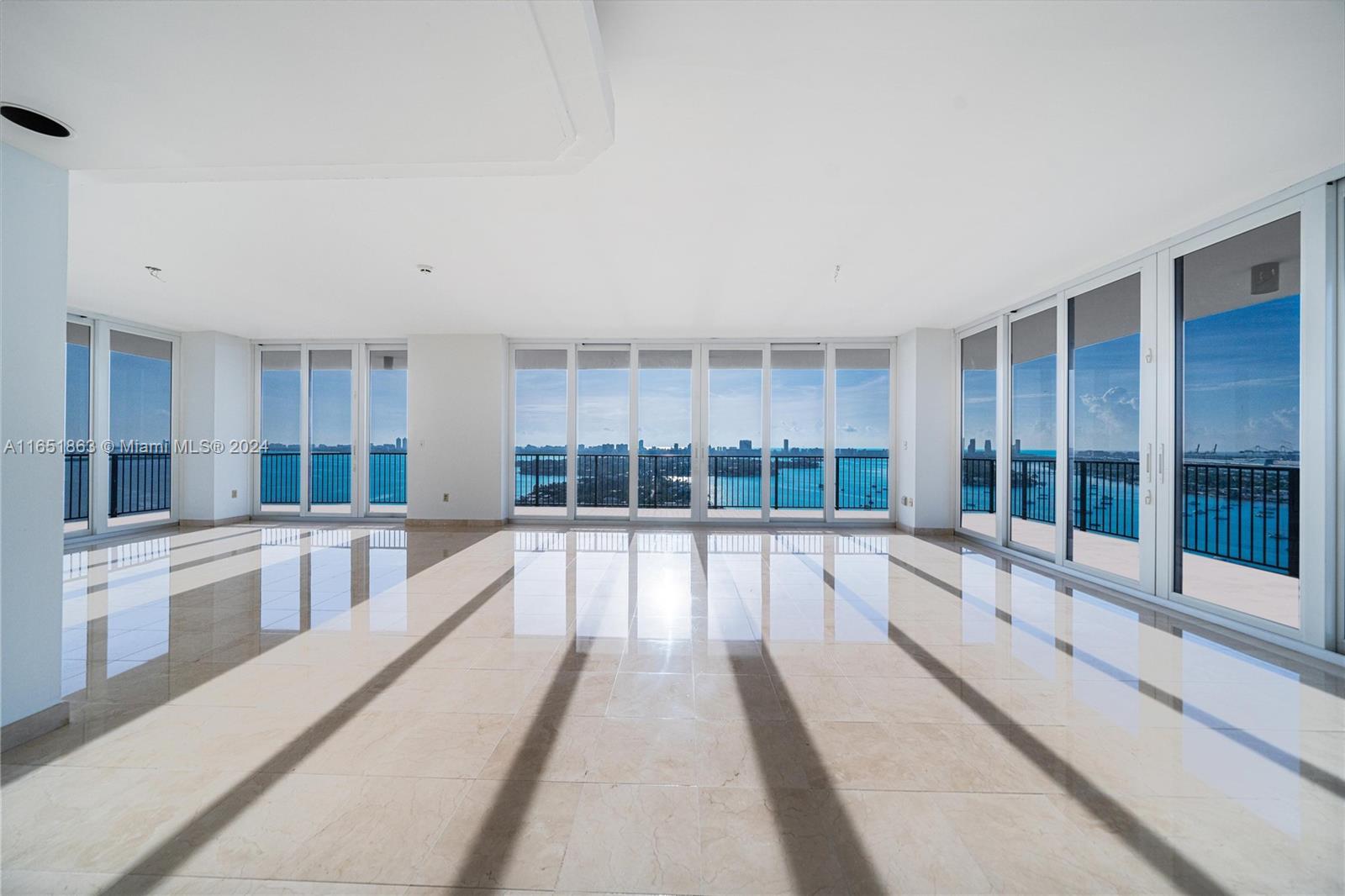 ONE THOUSAND VENETIAN WAY - Residential