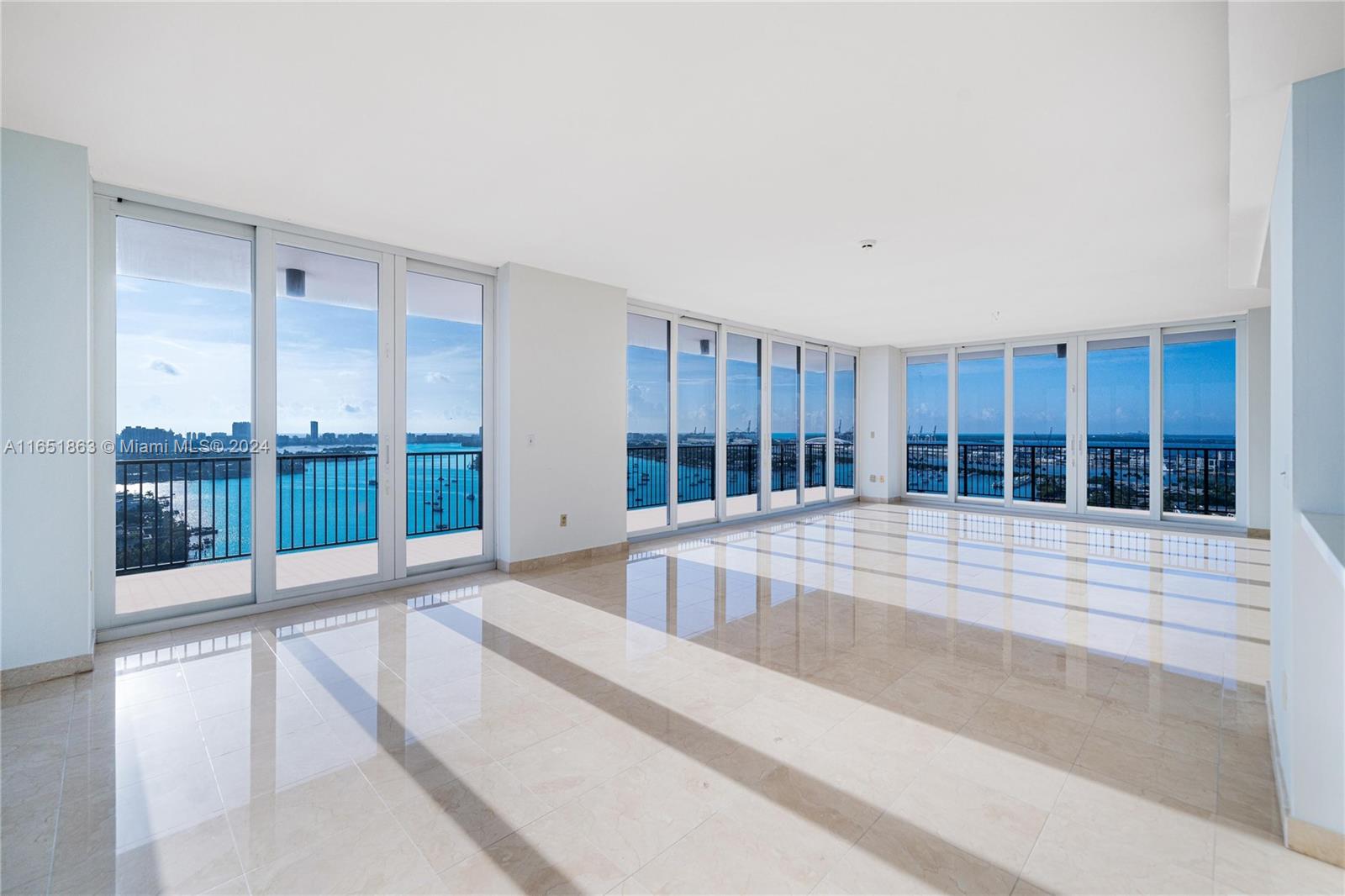 ONE THOUSAND VENETIAN WAY - Residential