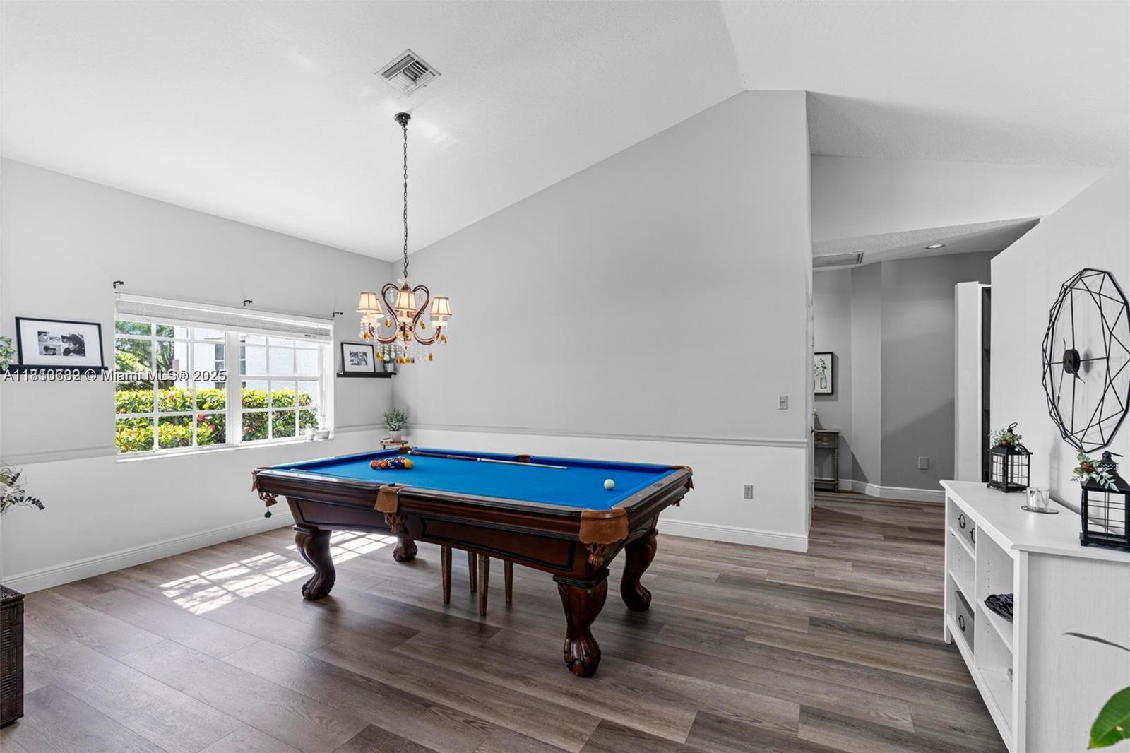 ROCK CREEK PHASE TWO - Residential