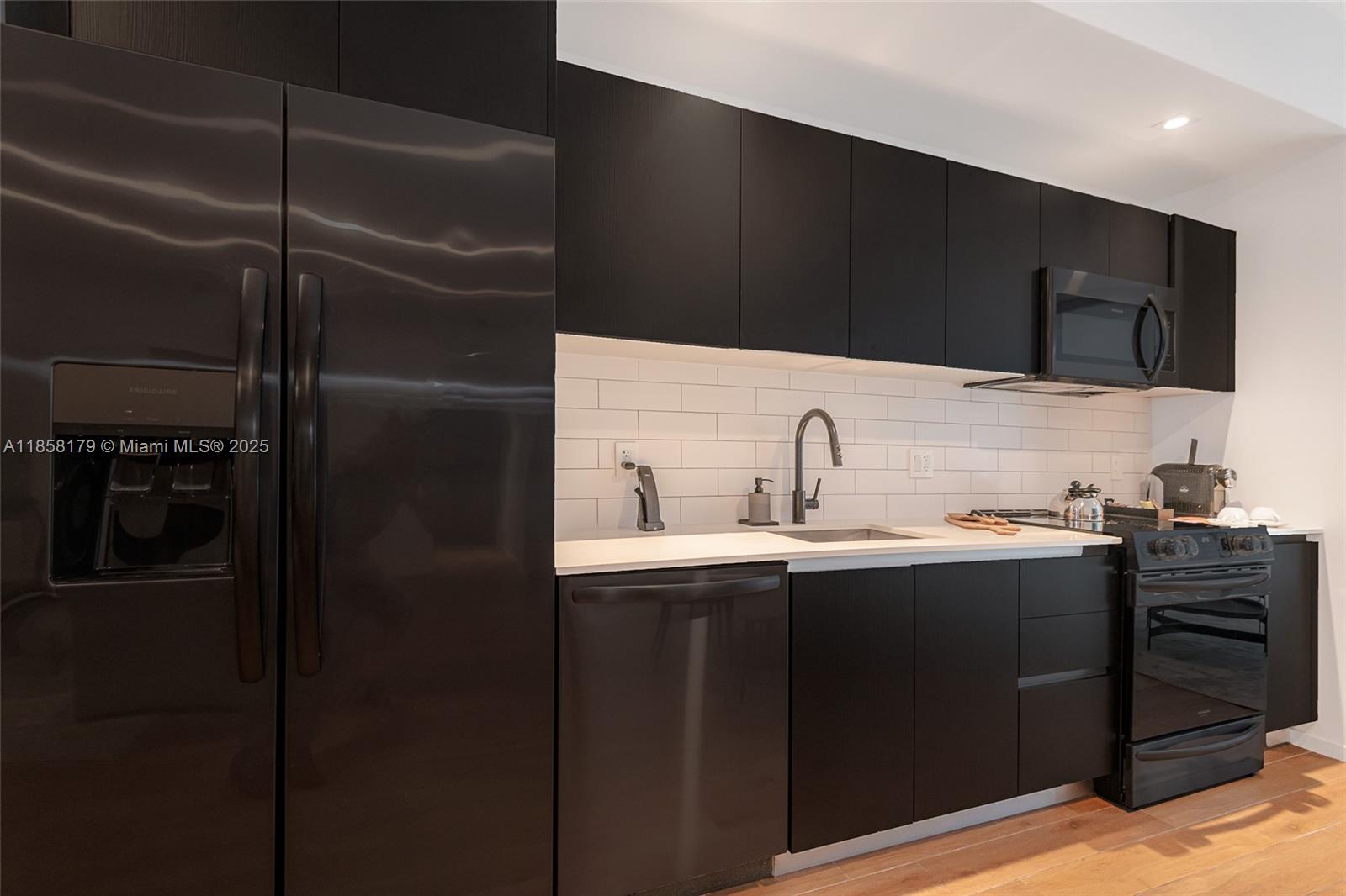 MAP OF MIAMI DADE CO. FL. - Residential Lease