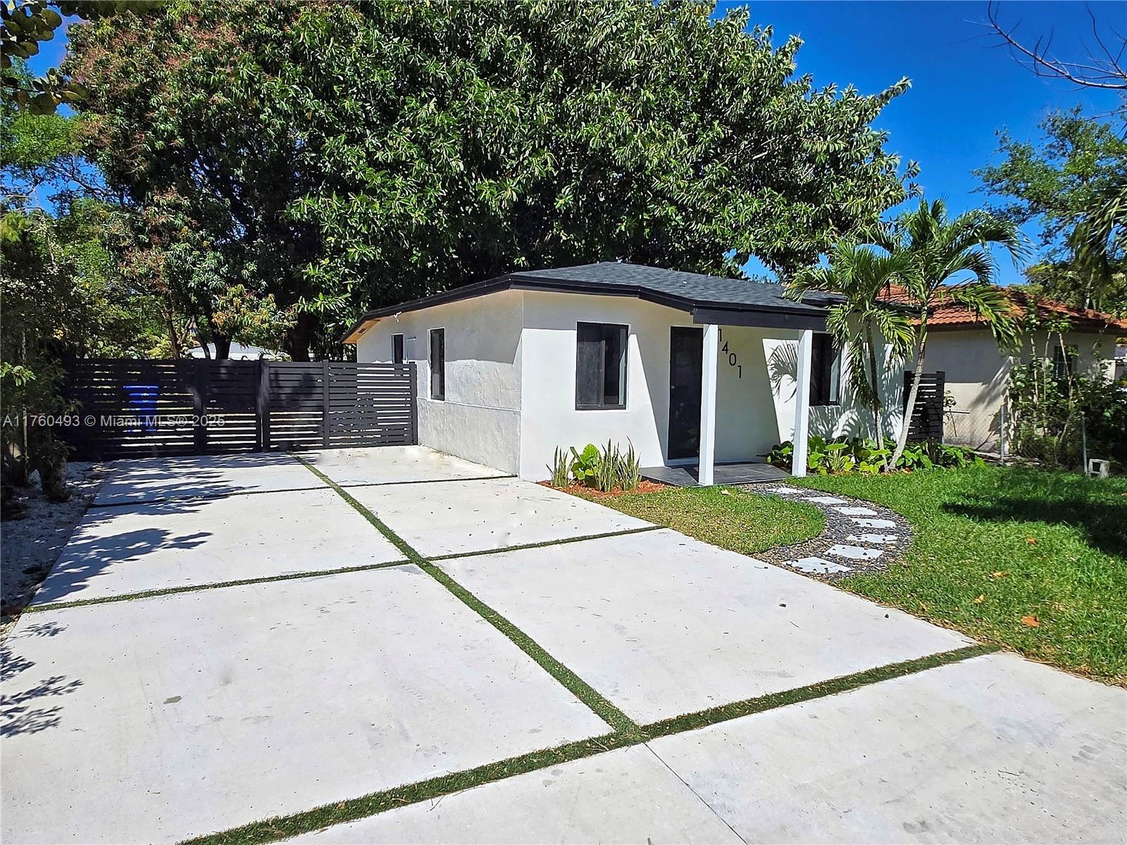 WHITE ACRES - Residential