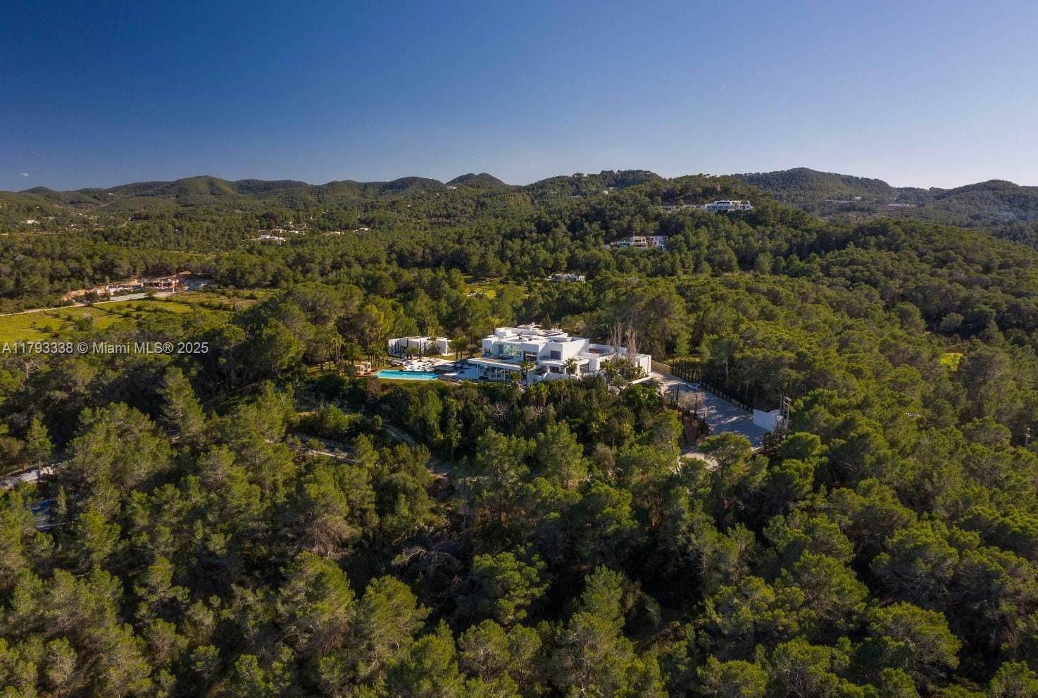 Villa Monterrey - Residential