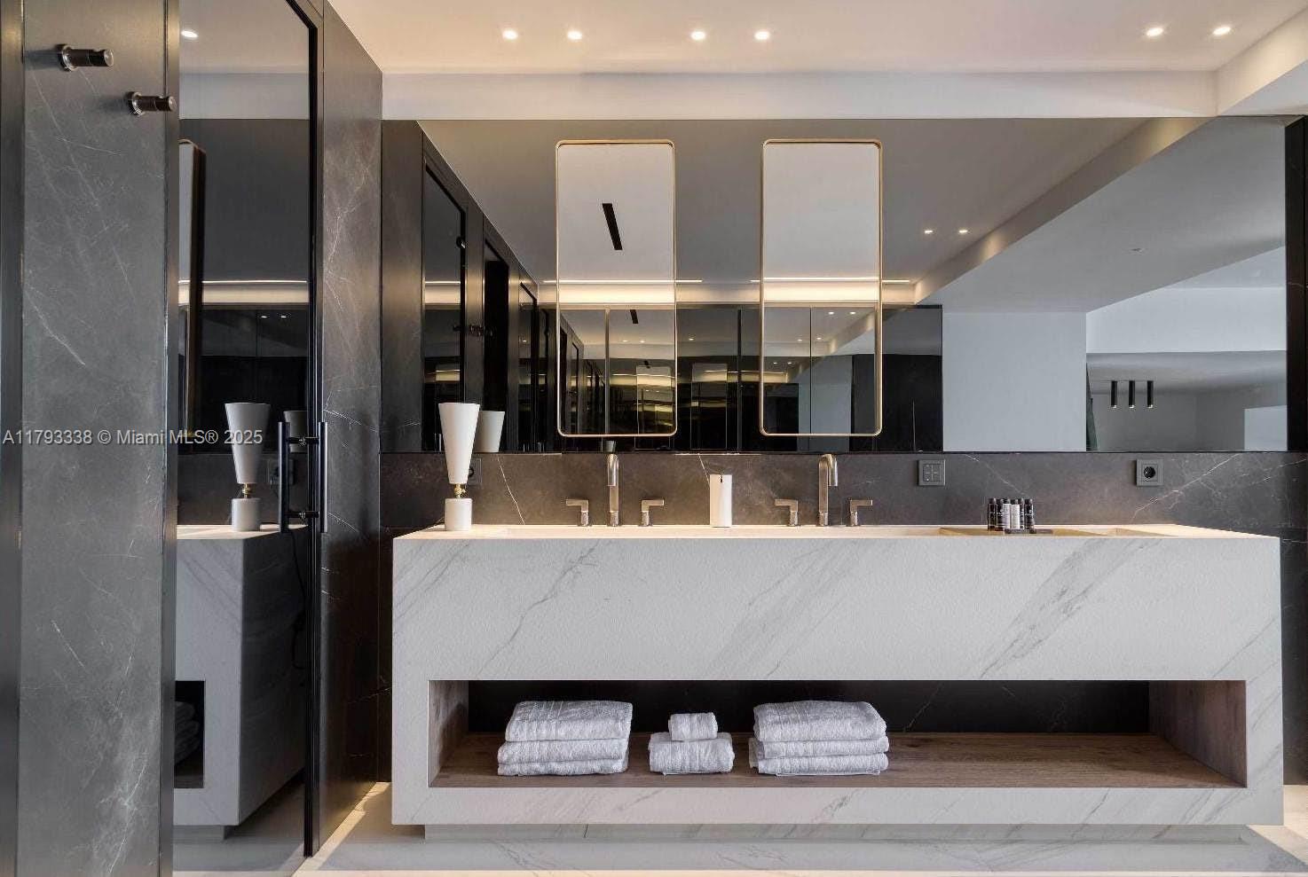 Villa Monterrey - Residential