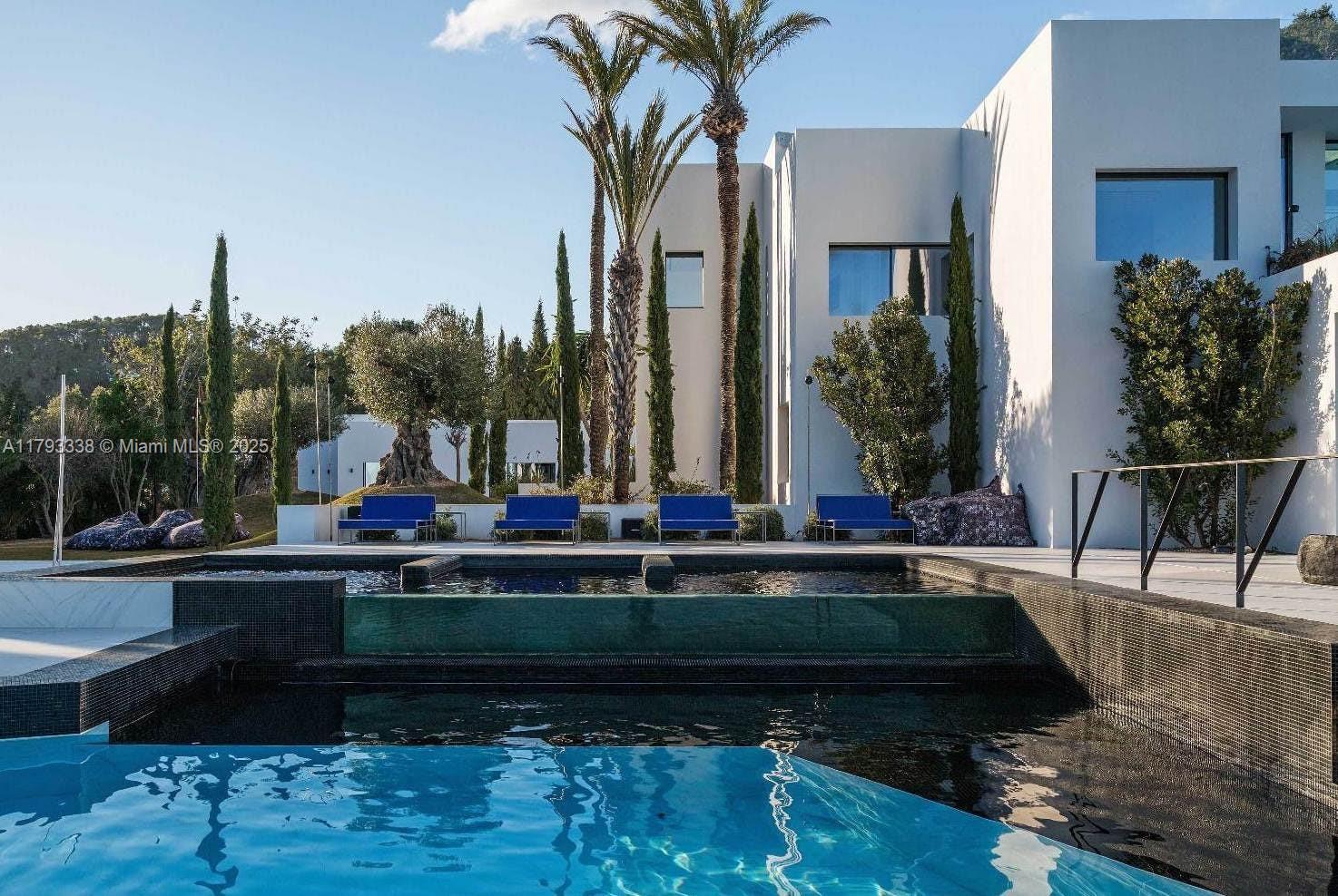 Villa Monterrey - Residential