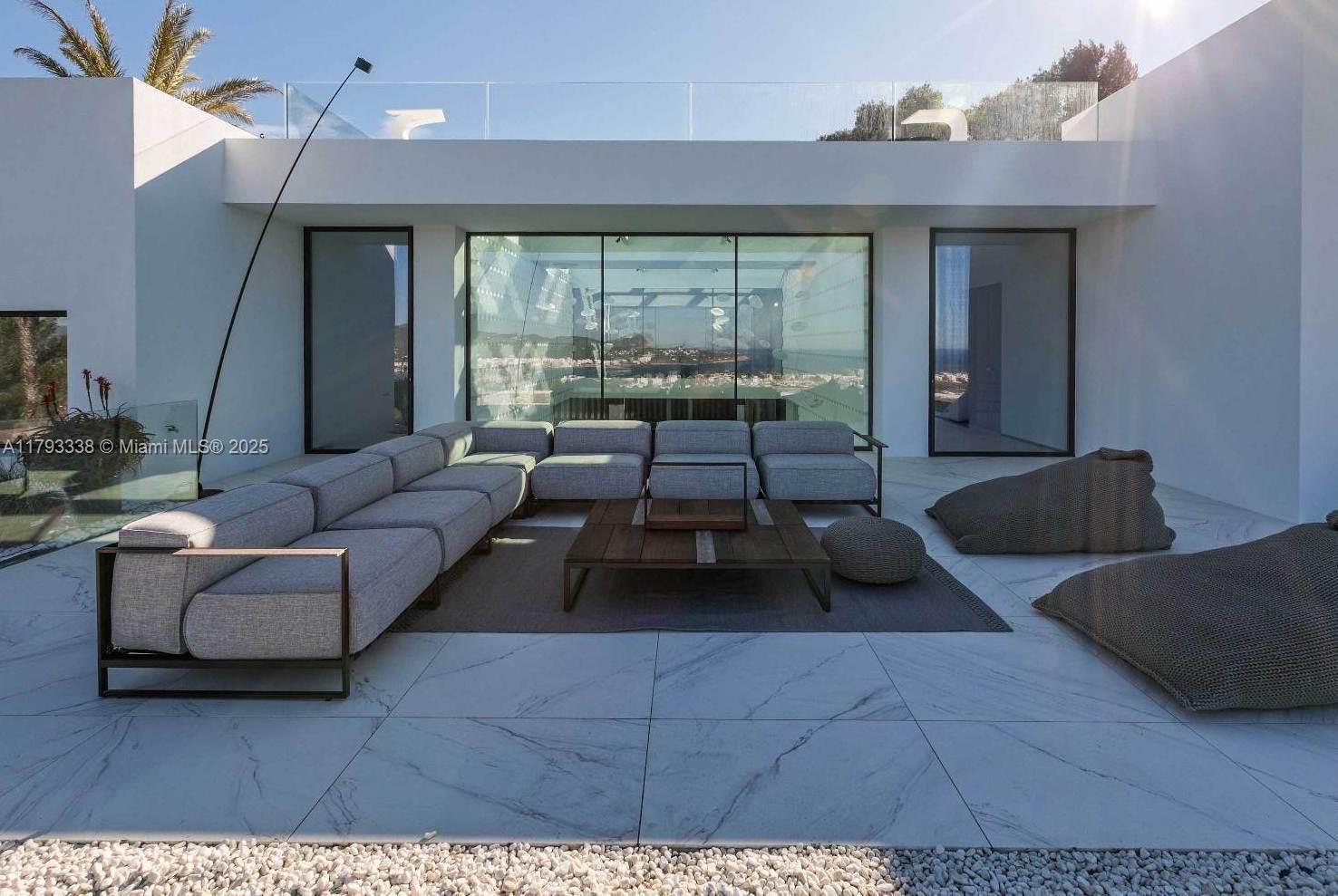 Villa Monterrey - Residential