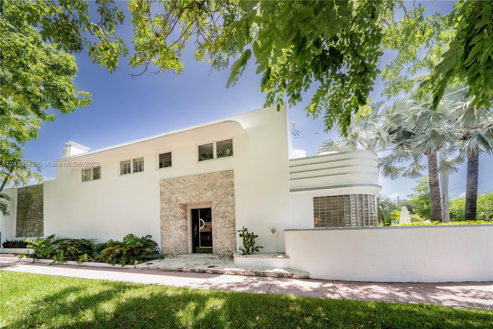Property for Sale at 5959 La Gorce Dr, Miami Beach, Miami-Dade County, Florida - Bedrooms: 5 
Bathrooms: 5  - $5,390,000