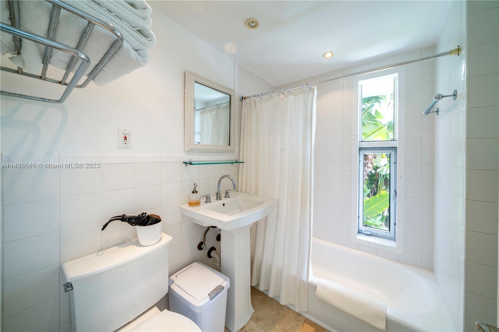 BEACH VIEW ADDN - Residential