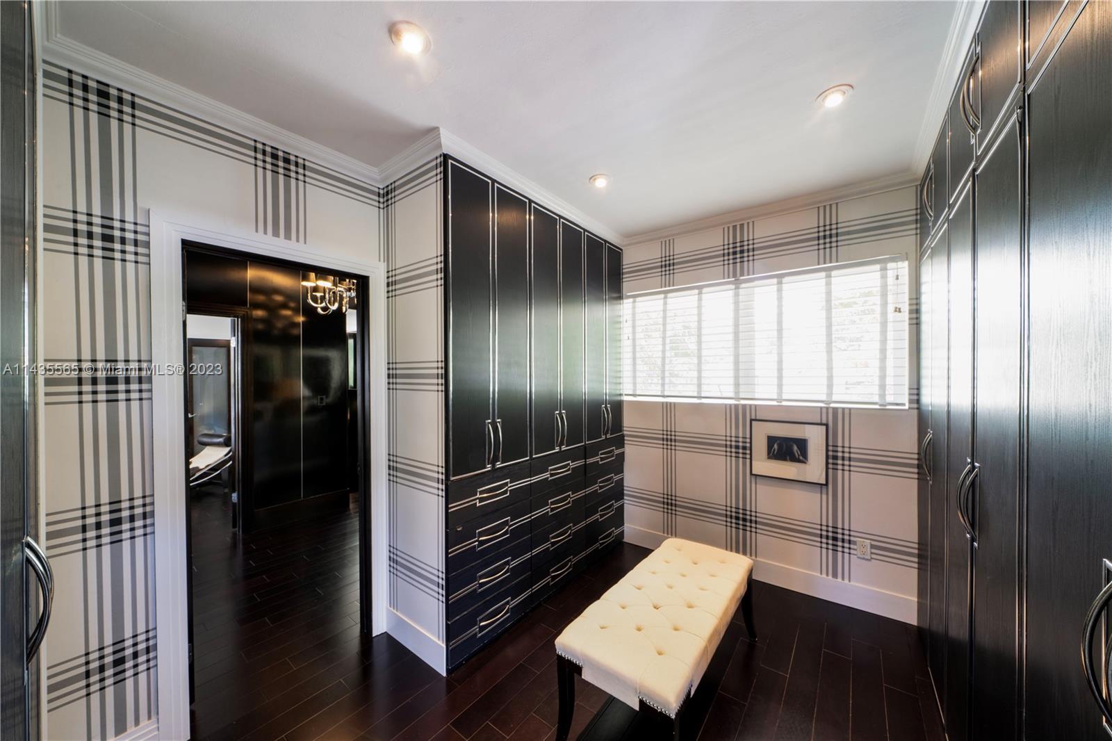 BEACH VIEW ADDN - Residential