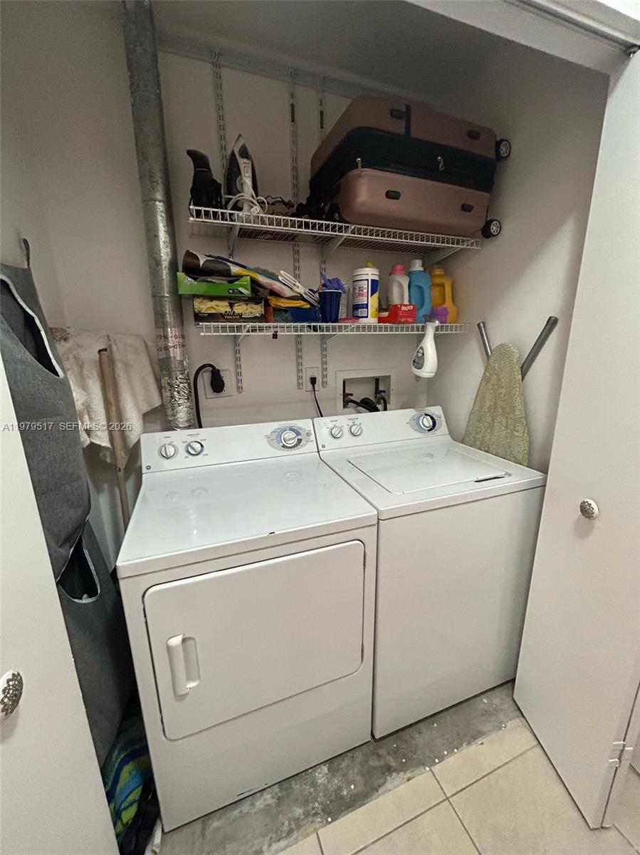 CITE CONDO - Residential Lease