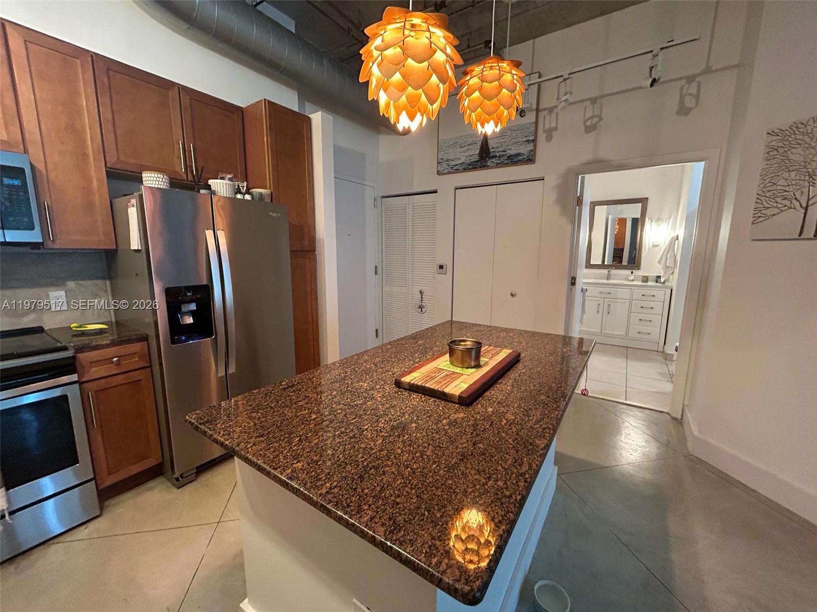 CITE CONDO - Residential Lease