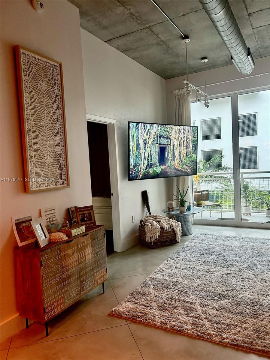 CITE CONDO - Residential Lease