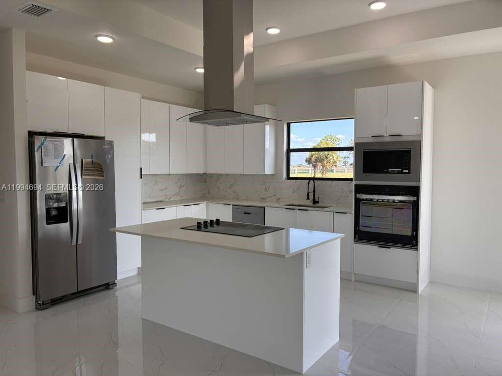 PORT LaBELLE UNIT 6 - Residential