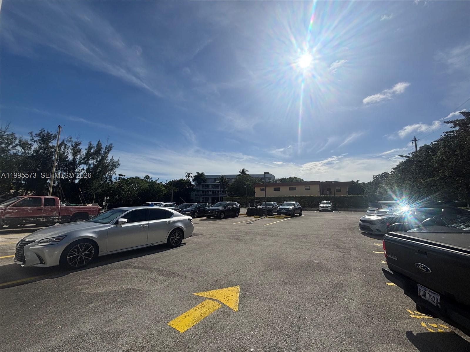 EASTERN SHORES WHITE HOUS - Residential