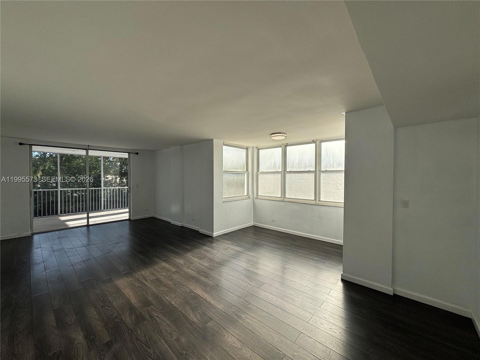 3660 NE 166th St 215