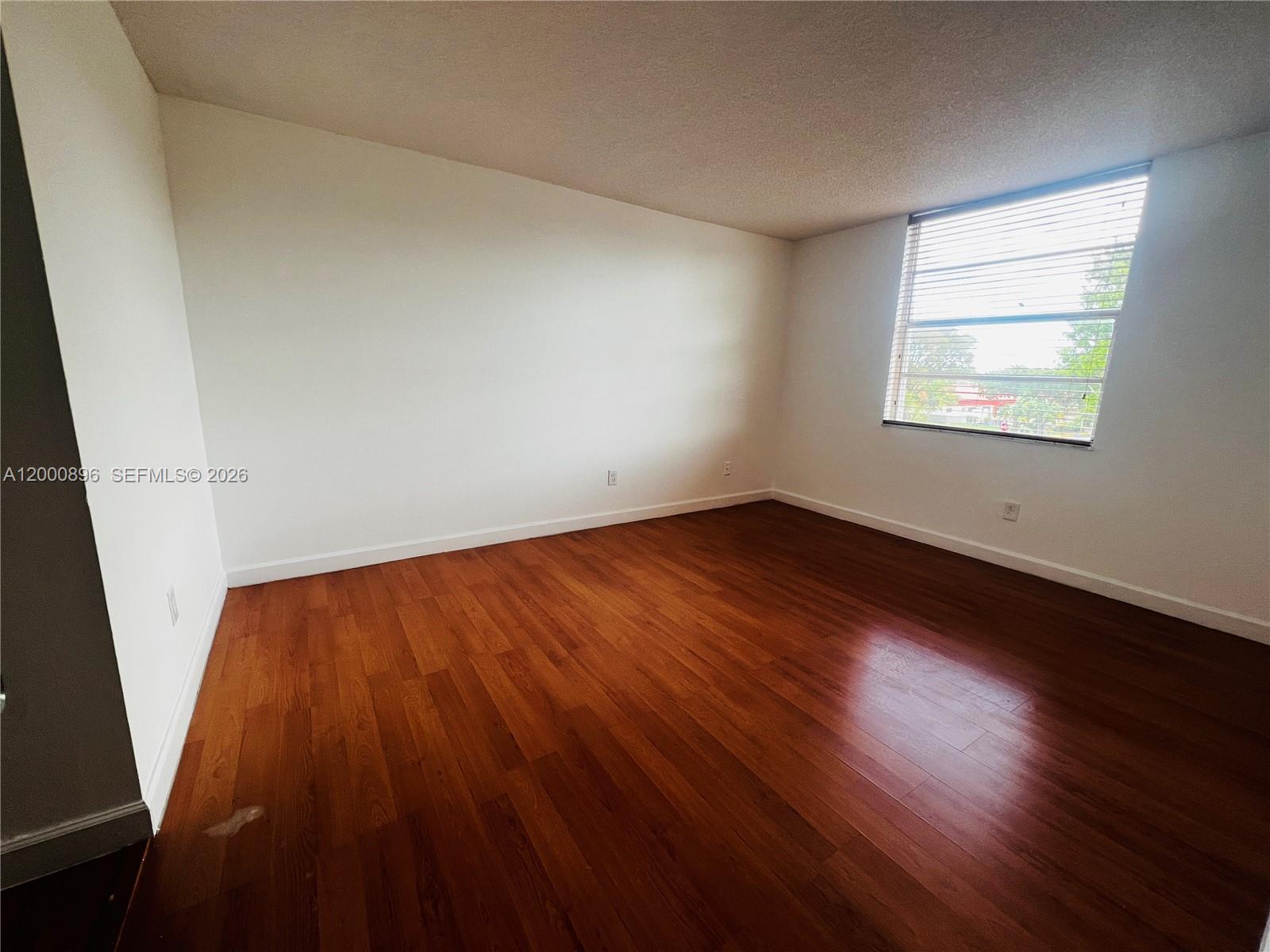 CAPTIVA LAKES VILLAS COND - Residential Lease