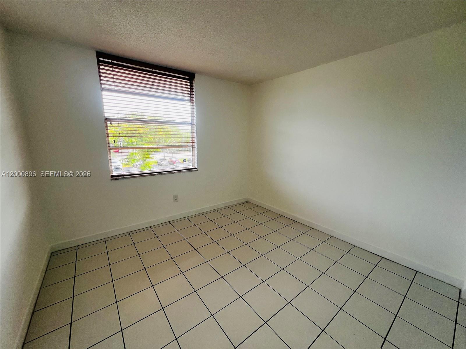 CAPTIVA LAKES VILLAS COND - Residential Lease