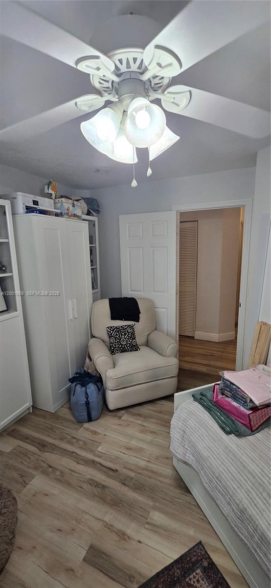 PEMBROKE ISLES 1 - Residential Lease