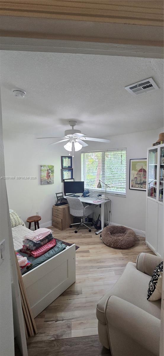 PEMBROKE ISLES 1 - Residential Lease