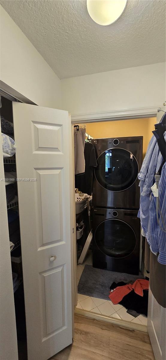 PEMBROKE ISLES 1 - Residential Lease