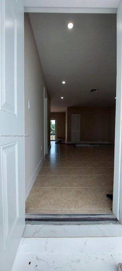 ROYALE GREEN TOWNHOUSE SE - Residential Lease