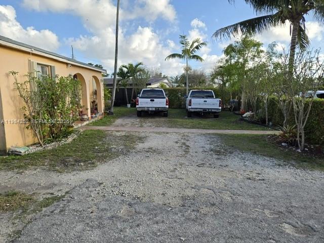WESTWOOD LAKE - Residential