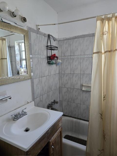 WESTWOOD LAKE - Residential